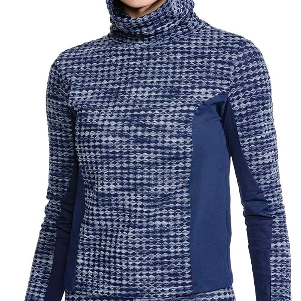 Nike hyper warm turtle neck